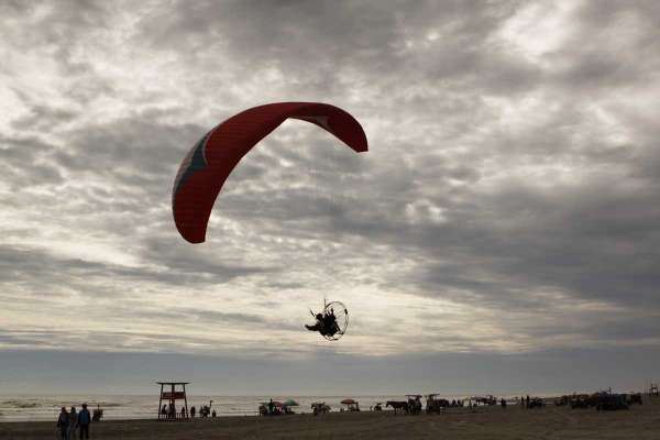 Pantai Parangendog 