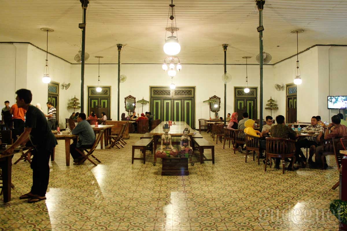 Angkringan Pendopo nDalem