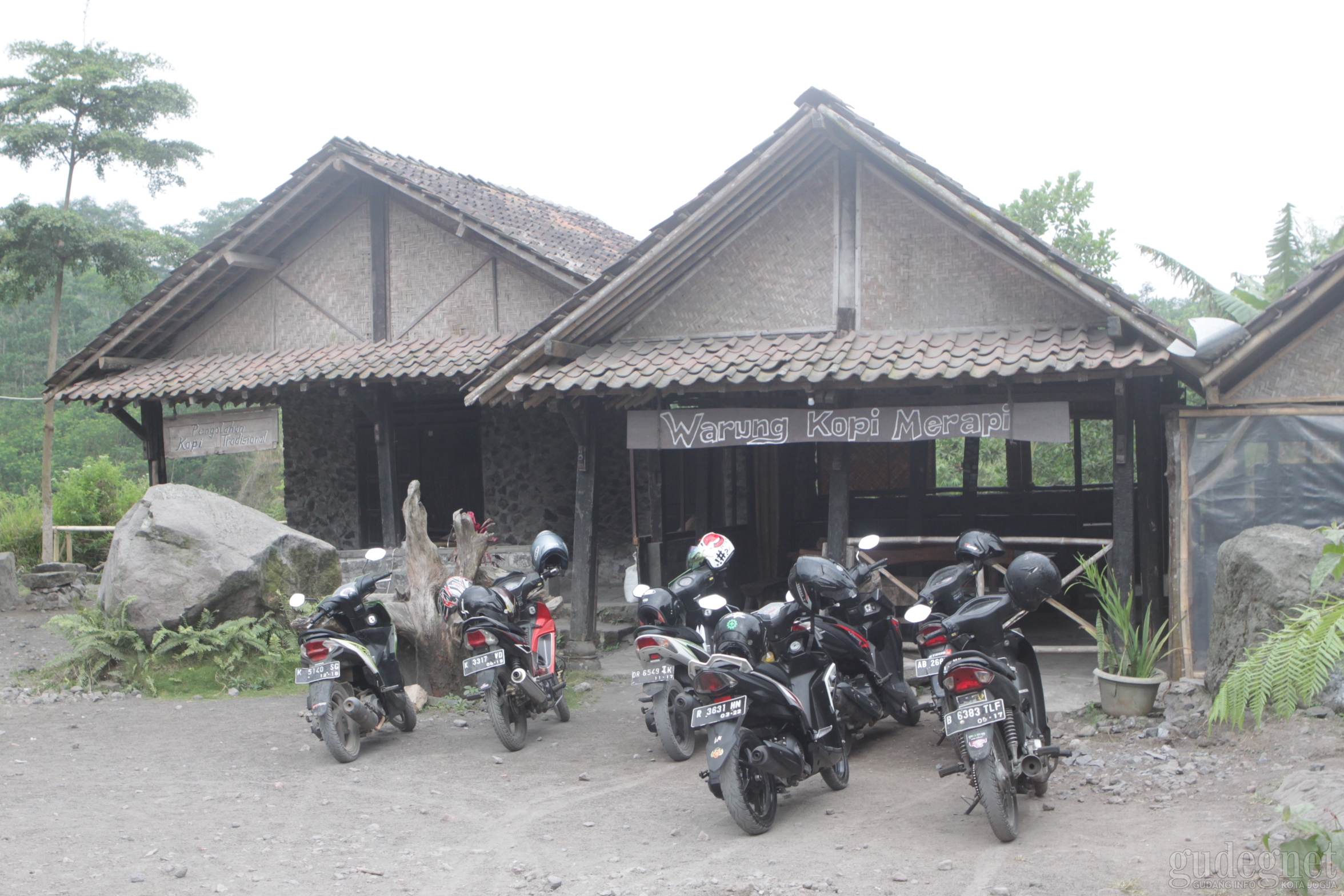 Warung Kopi Merapi 