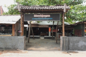 Gapura warkop Blandongan