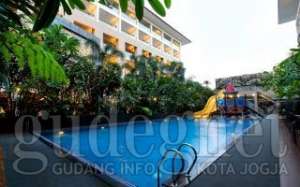 Eastparc swimming pool