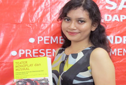 Ketua Senat yang Hobi Nulis Naskah