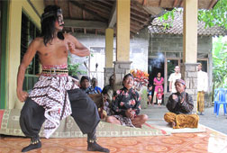 Awas, Sejumlah Kesenian di Bantul Mulai Punah Awas, Sejumlah Kesenian di Bantul Mulai Punah