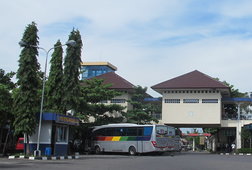 Ribuan Orang Terancam Tak Terangkut Bus Kota Ribuan Orang Terancam Tak Terangkut Bus Kota
