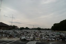 Tak Jelas, Nasib Abu Vulkanik Buangan Tak Jelas, Nasib Abu Vulkanik Buangan