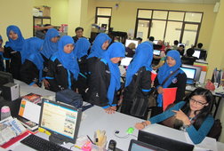 Siswa-Siswi Ini Belajar IT di Citraweb Nusa Infomedia Siswa-Siswi Ini Belajar IT di Citraweb Nusa Infomedia