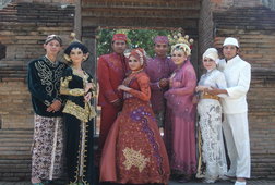 Nikah Diatas Gajah dan Onta, Seperti Apa Ya? Nikah Diatas Gajah dan Onta, Seperti Apa Ya?