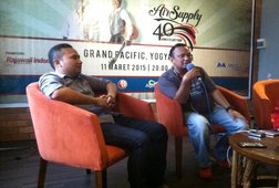Promotor Sediakan Sate Klatak Untuk Air Supply Promotor Sediakan Sate Klatak Untuk Air Supply