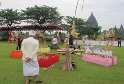 Banten Caru Dalam Upacara Tawur Agung Kesanga Banten Caru Dalam Upacara Tawur Agung Kesanga