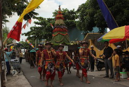 Melestarikan Budaya Merti Desa Sebagai Aset Kearifan Lokal Melestarikan Budaya Merti Desa Sebagai Aset Kearifan Lokal