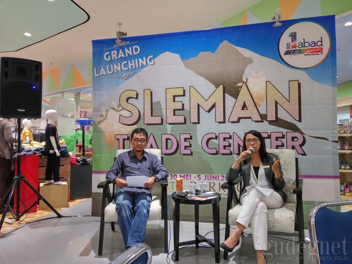 Grand Launching Sleman Trade Centre di Parkson Department Store: Memberdayakan Budaya Lokal ke Pasar Luas Grand Launching Sleman Trade Centre di Parkson Department Store: Memberdayakan Budaya Lokal ke Pasar Luas