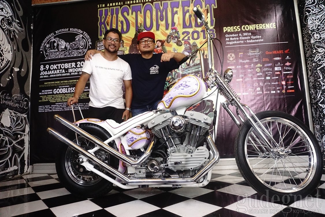 Kereta Paksi Naga Liman Cirebon, Inspirasi Kebo Bule "Lucky Draw" Kustomfest 2016 Kereta Paksi Naga Liman Cirebon, Inspirasi Kebo Bule "Lucky Draw" Kustomfest 2016