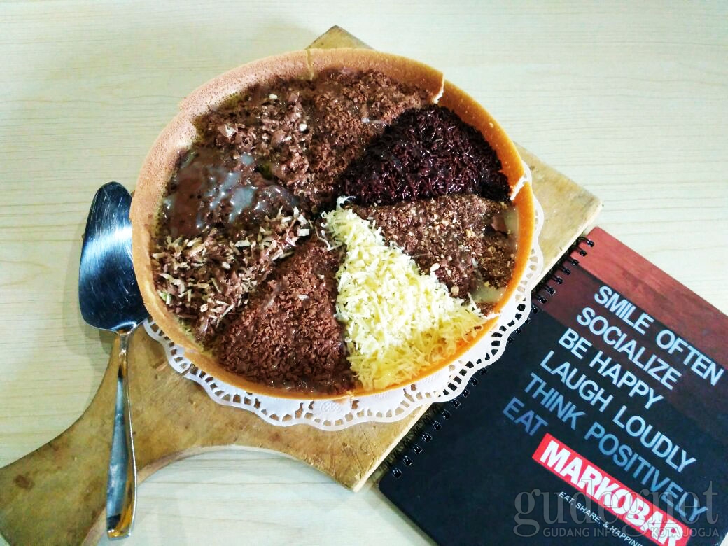 Mencicip 8 Rasa Martabak Bernuansa Industrial di Kota Jogja Mencicip 8 Rasa Martabak Bernuansa Industrial di Kota Jogja