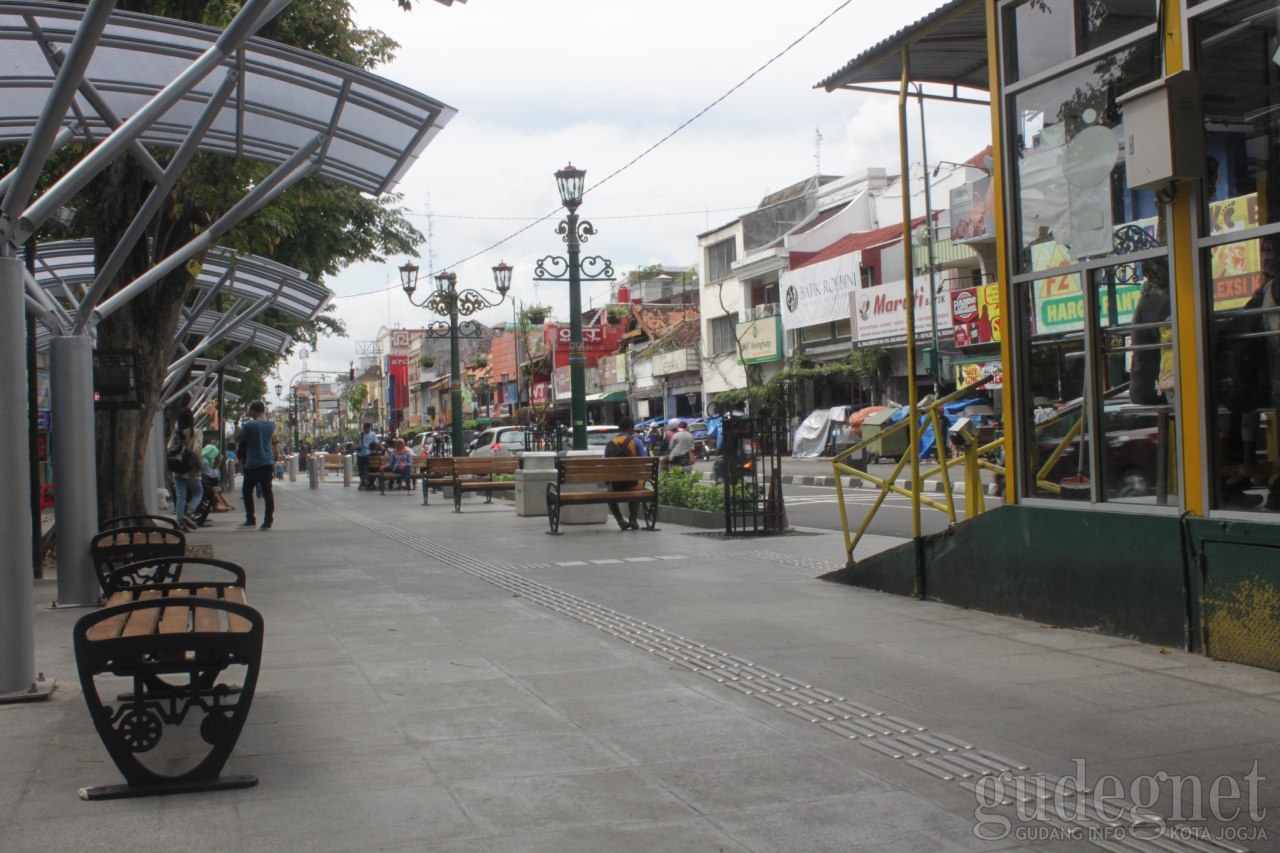 Pro Kontra Car Free Nite Malioboro, Selengkapnya Klik Disini Pro Kontra Car Free Nite Malioboro, Selengkapnya Klik Disini