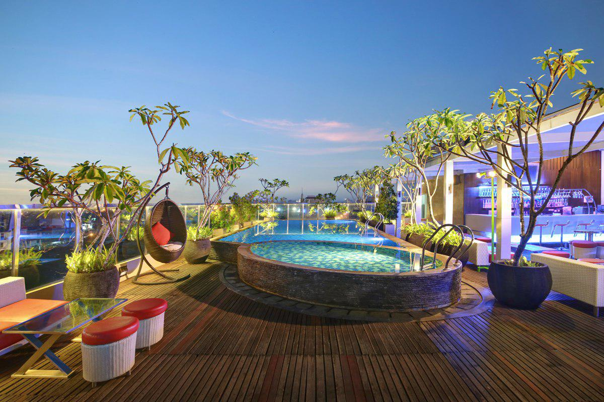Ini 3 Hotel dengan Kolam Renang di Rooftop-nya Ini 3 Hotel dengan Kolam Renang di Rooftop-nya