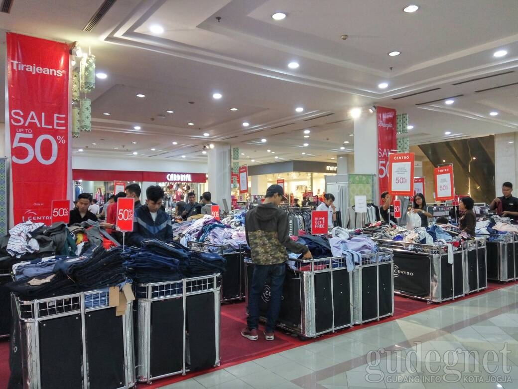 Centro Gelar Late Night Sale Centro Gelar Late Night Sale