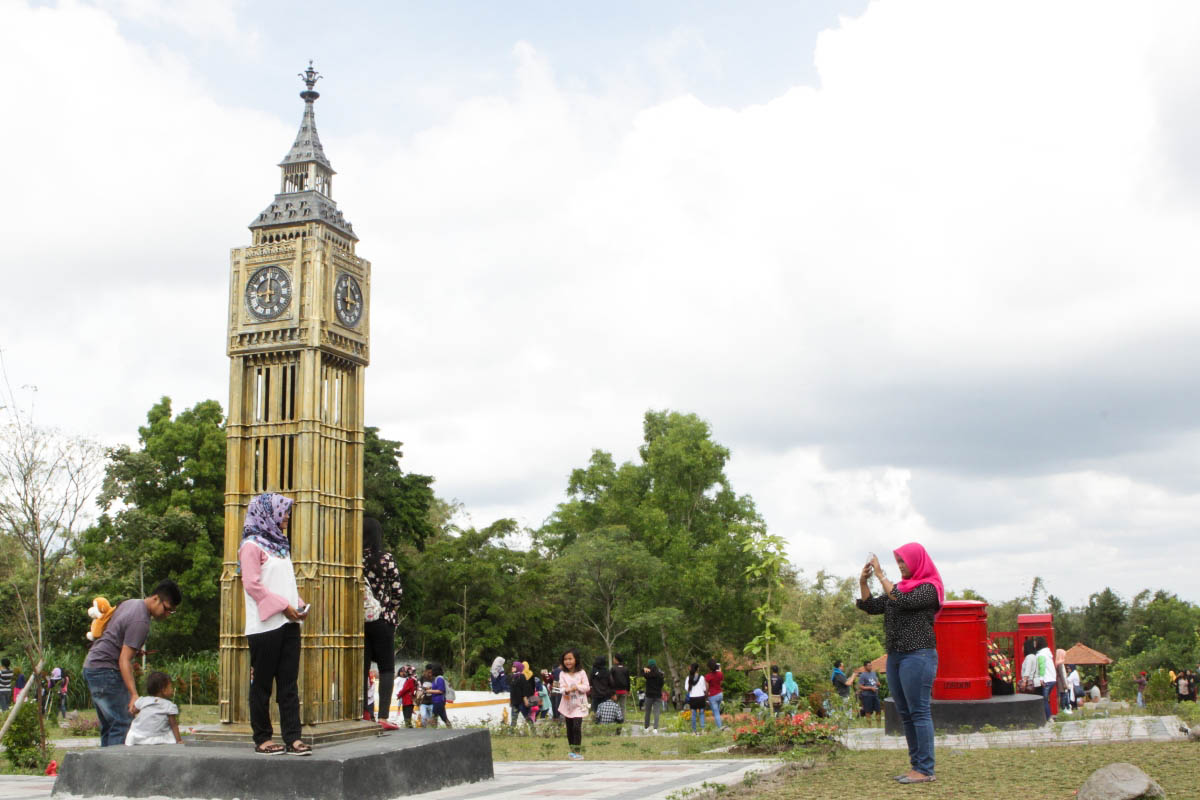 Keliling Dunia di Merapi Park Keliling Dunia di Merapi Park