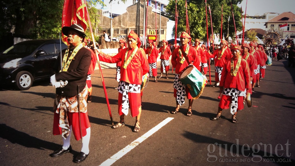 Ada Pawai Pembukaan FKY-29 di Malioboro Lo Ada Pawai Pembukaan FKY-29 di Malioboro Lo