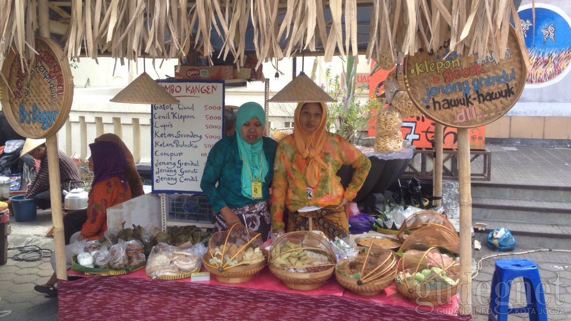 5 Makanan dan Minuman Khas, Hanya di Pasar Kangen 5 Makanan dan Minuman Khas, Hanya di Pasar Kangen