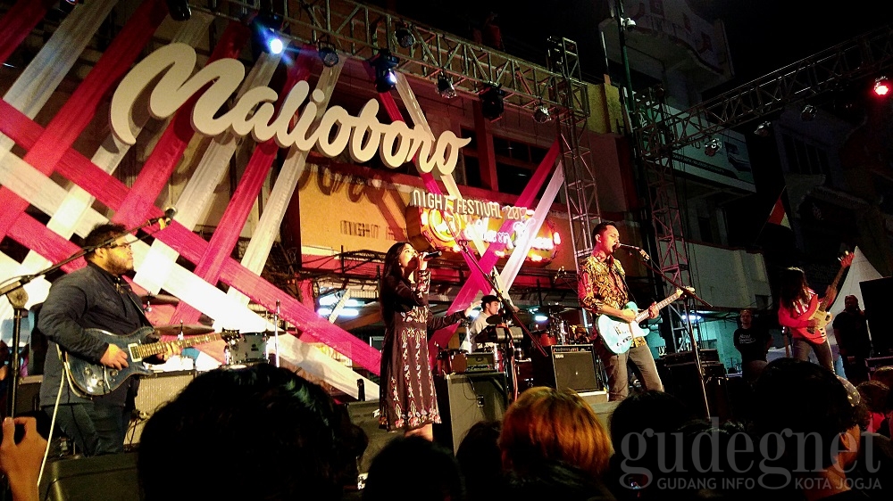 Malioboro Diguyur Kemeriahan dalam Dua Malam Malioboro Diguyur Kemeriahan dalam Dua Malam