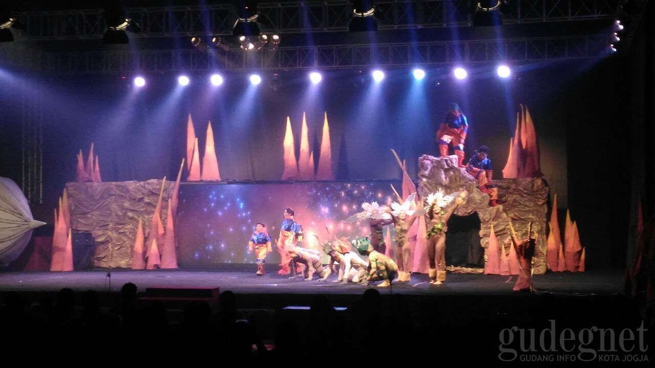 Puncak Perayaan Ulang Tahun, Artos Mall Gelar Drama Musikal Artos Jurassix Show Puncak Perayaan Ulang Tahun, Artos Mall Gelar Drama Musikal Artos Jurassix Show