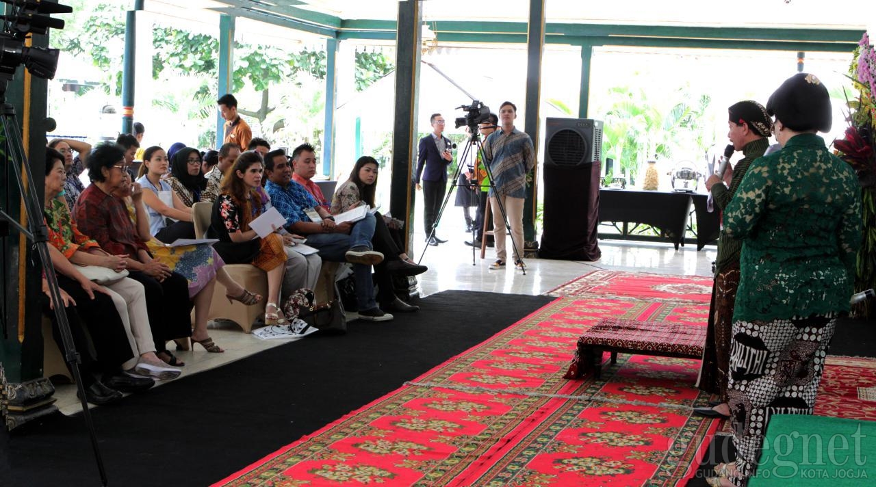 The Bella Dona Institute Gelar Seminar Tata Cara Pernikahan Adat Jawa The Bella Dona Institute Gelar Seminar Tata Cara Pernikahan Adat Jawa