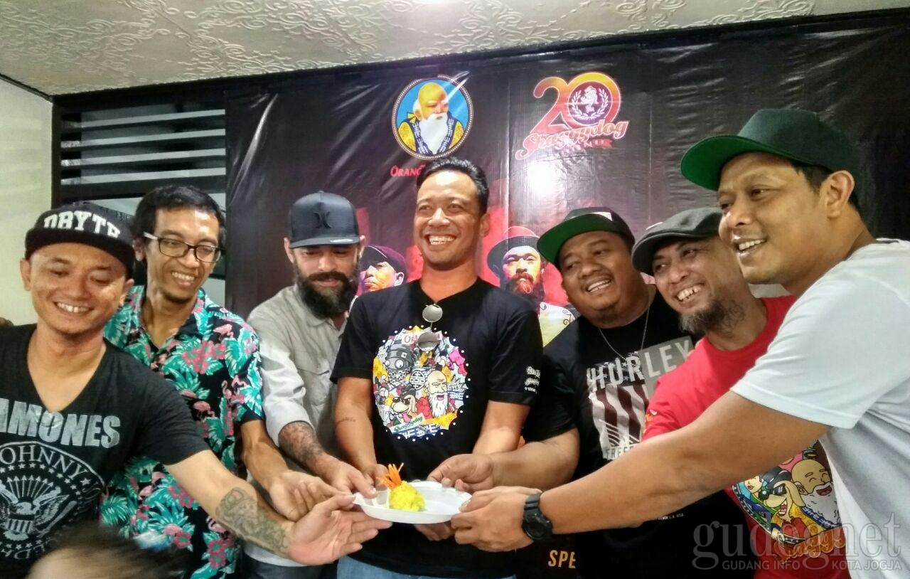 Bersinar Bersama di Konser 20 Tahun Shaggydog Bersinar Bersama di Konser 20 Tahun Shaggydog