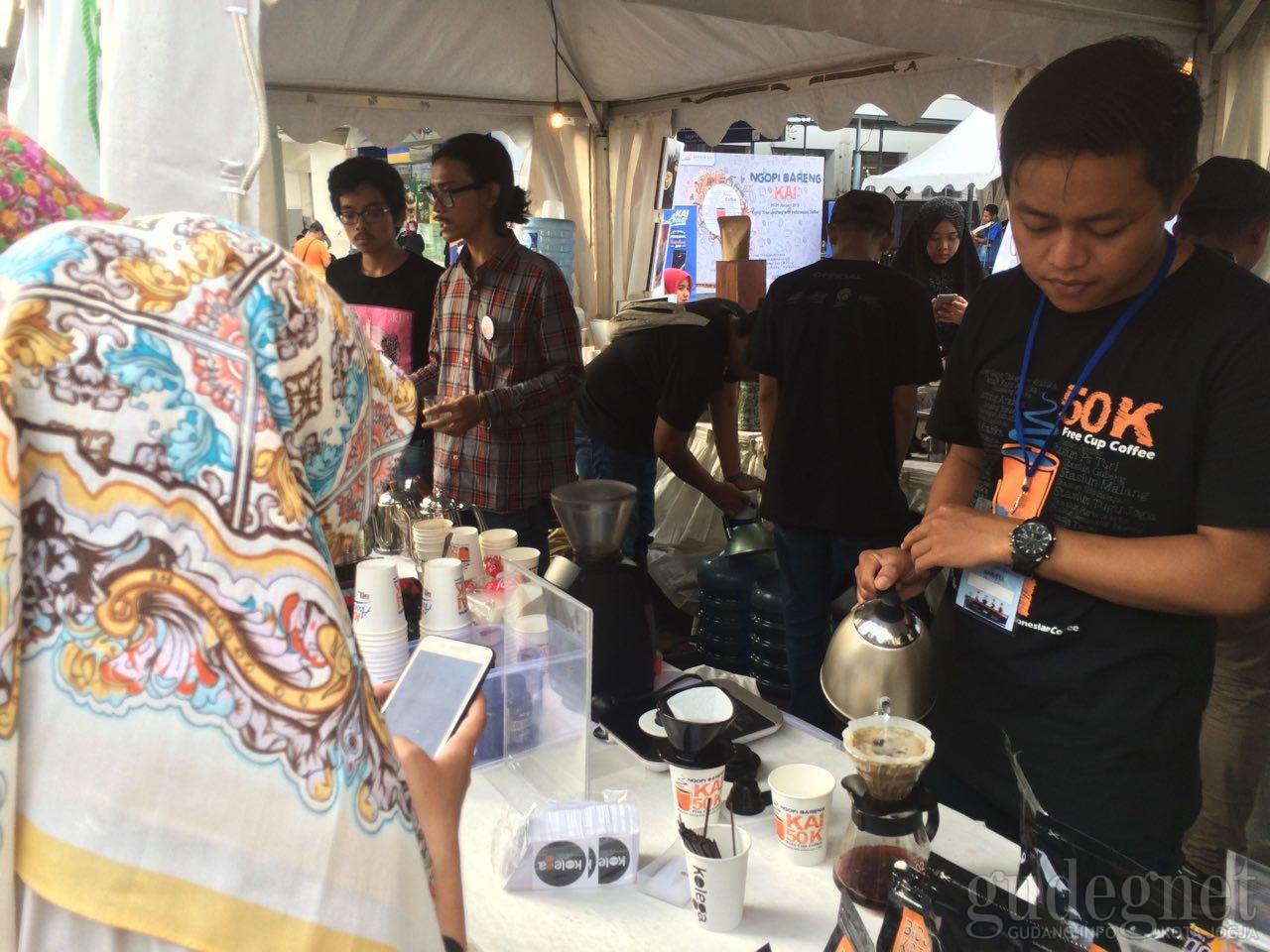 50.000 Cup Kopi di Ngopi Bareng KAI 50.000 Cup Kopi di Ngopi Bareng KAI