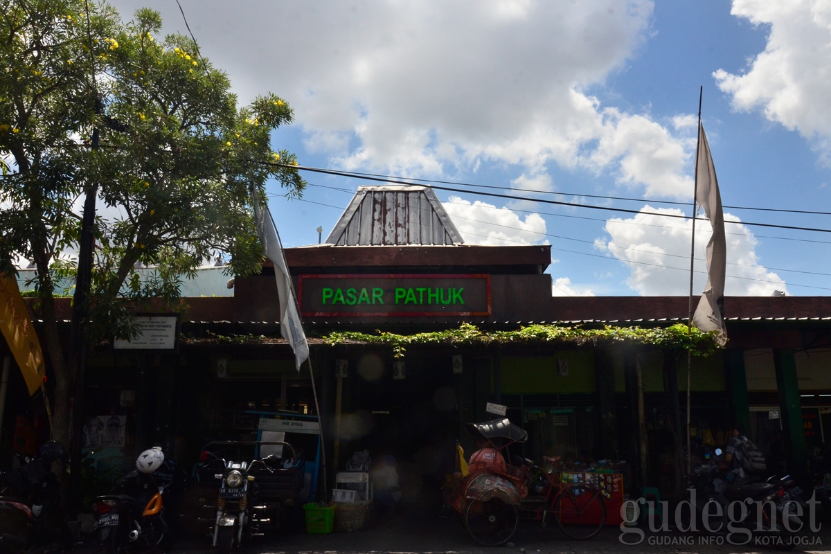 Pasar Pathuk, Pasar Akulturasi Jogja Suguhkan Kuliner Peranakan Pasar Pathuk, Pasar Akulturasi Jogja Suguhkan Kuliner Peranakan