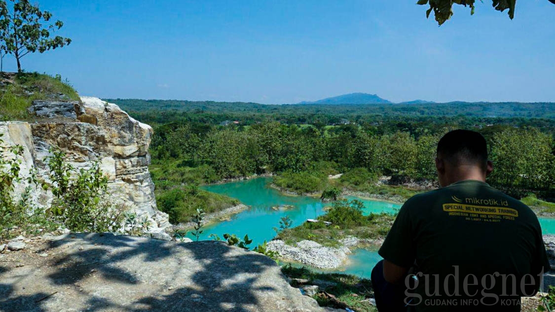 Telaga Biru Gunungkidul yang Instagrammable Telaga Biru Gunungkidul yang Instagrammable