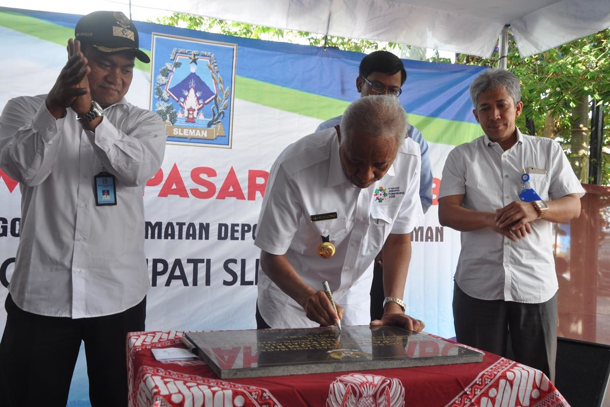 Bupati Sleman Resmikan Pasar Kolombo Bupati Sleman Resmikan Pasar Kolombo