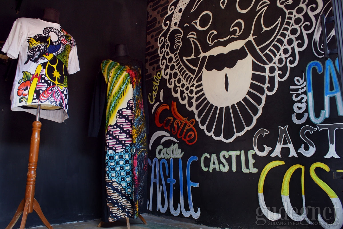 Kaos Lukis Castle Tamansari Kaos Lukis Castle Tamansari
