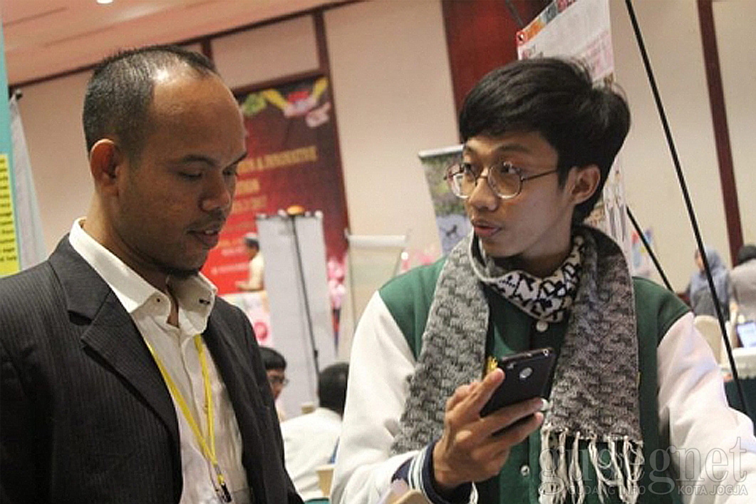 Mendekatkan Filosofi Batik Lewat Aplikasi Android Mendekatkan Filosofi Batik Lewat Aplikasi Android