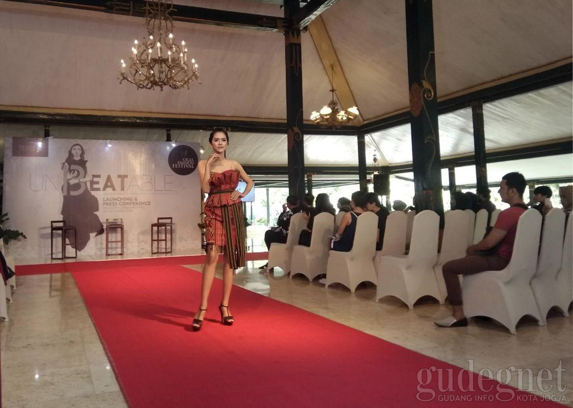 Jogja Fashion Festival 2019 Angkat Songket Jogja Fashion Festival 2019 Angkat Songket