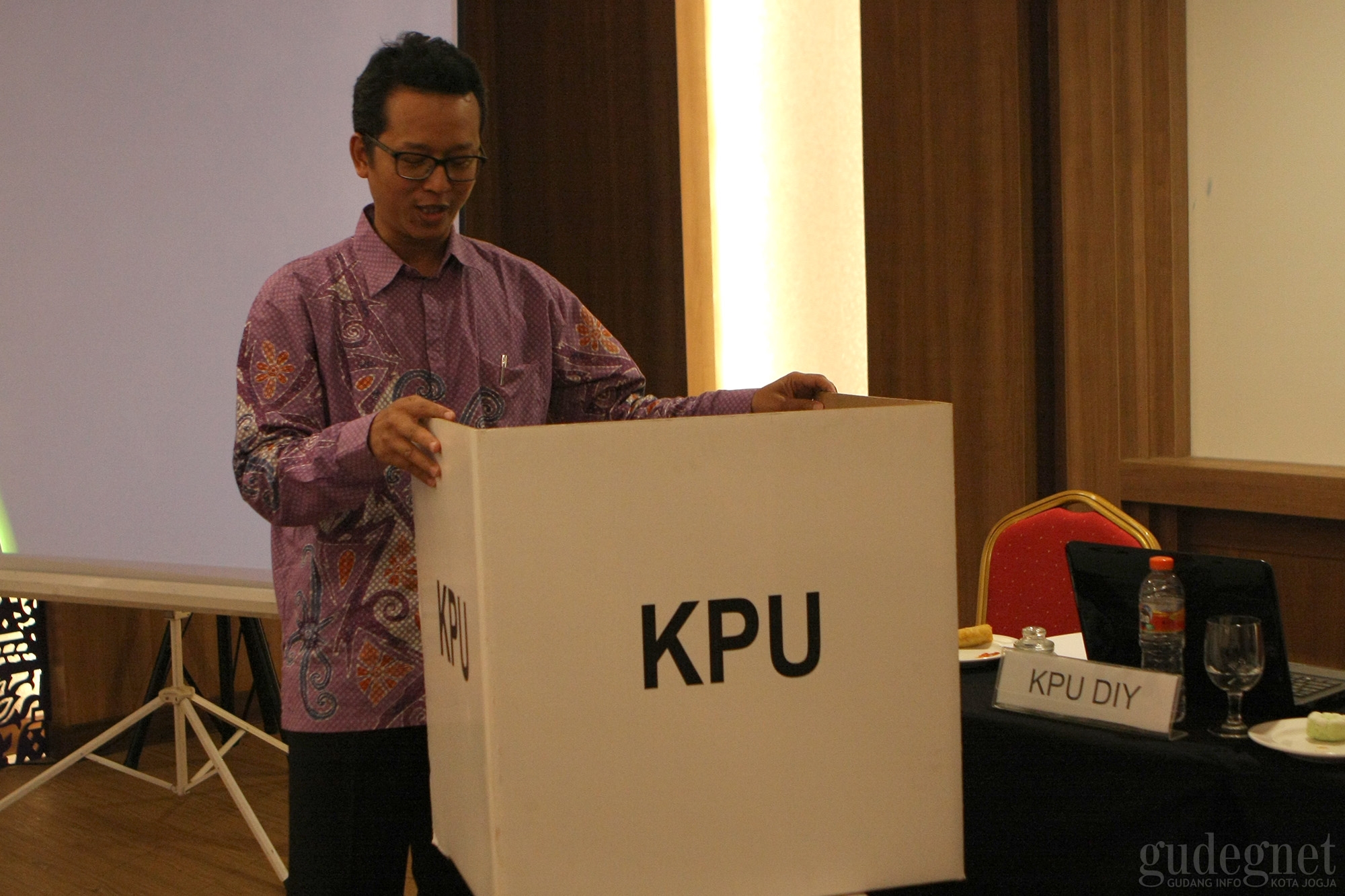 KPU DIY Sosialisasikan Tahapan Logistik Pemilu 2019 KPU DIY Sosialisasikan Tahapan Logistik Pemilu 2019