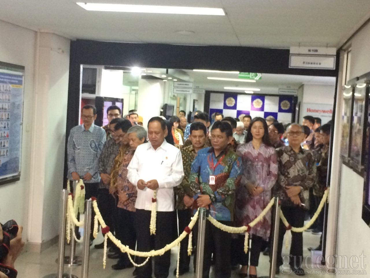 Menristekdikti Resmikan Laboratorium Honeywell-UGM Menristekdikti Resmikan Laboratorium Honeywell-UGM