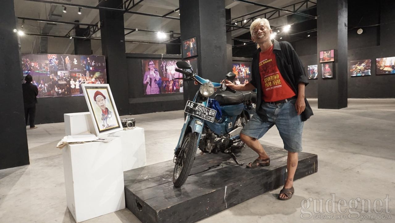 Khocil Birawa: Introspeksi Lewat Arsip Foto Khocil Birawa: Introspeksi Lewat Arsip Foto