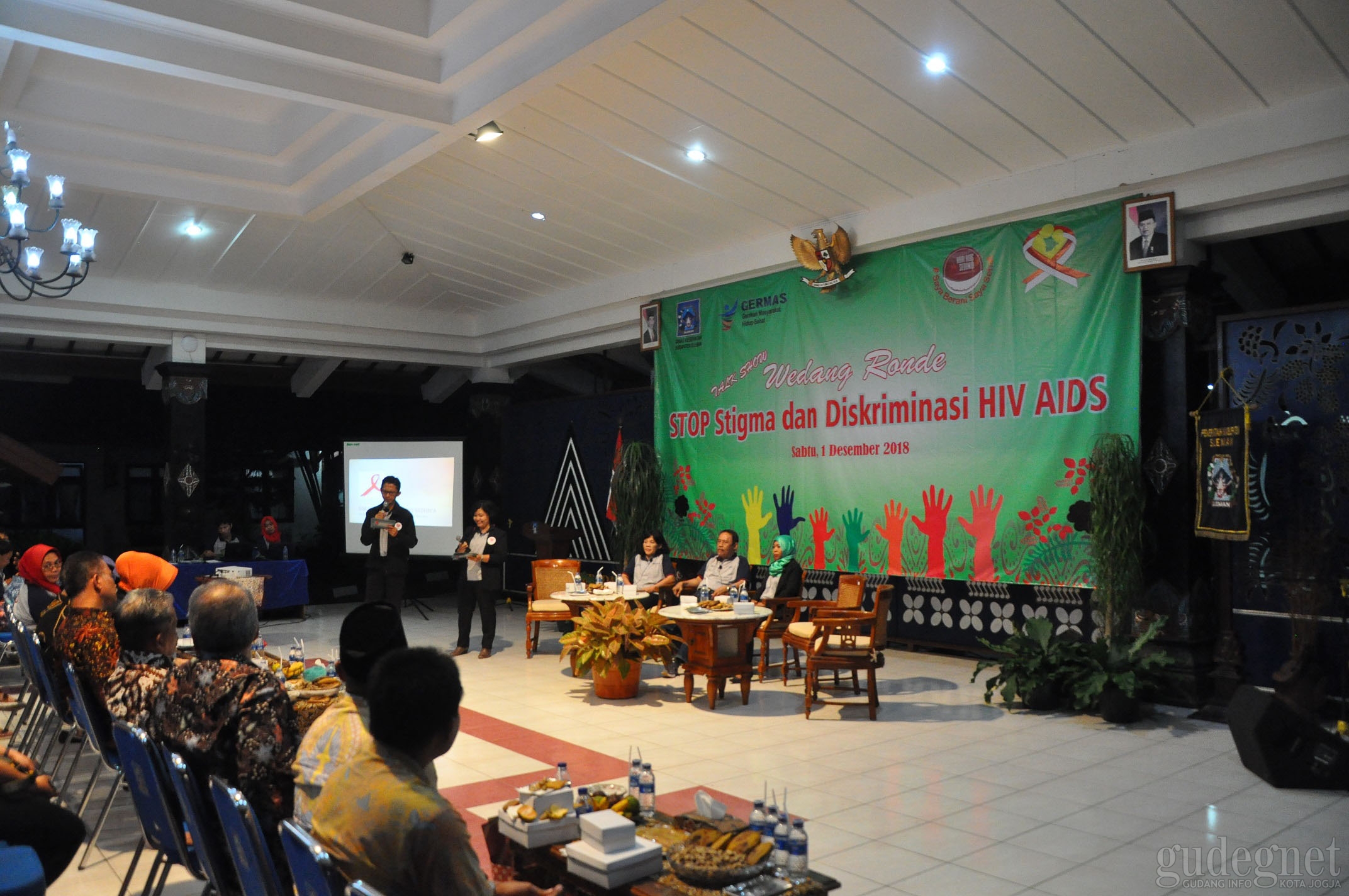 Stop Stigma Negatif ODHA, Bupati Sleman Ajak Keluarga Jadi Agen Perubahan Stop Stigma Negatif ODHA, Bupati Sleman Ajak Keluarga Jadi Agen Perubahan