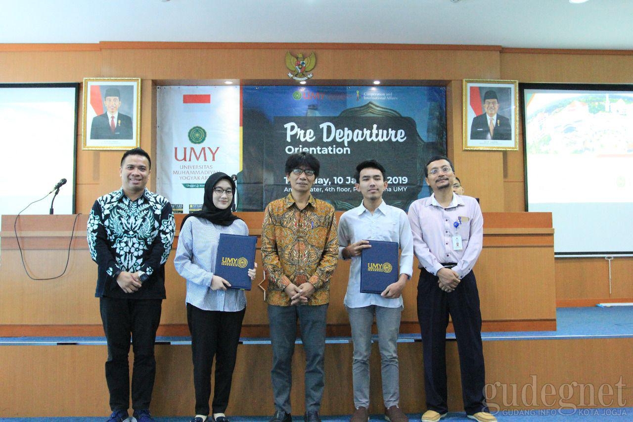 Hadapi MEA, UMY Lakukan Pertukaran Mahasiswa di Berbagai Negara Hadapi MEA, UMY Lakukan Pertukaran Mahasiswa di Berbagai Negara