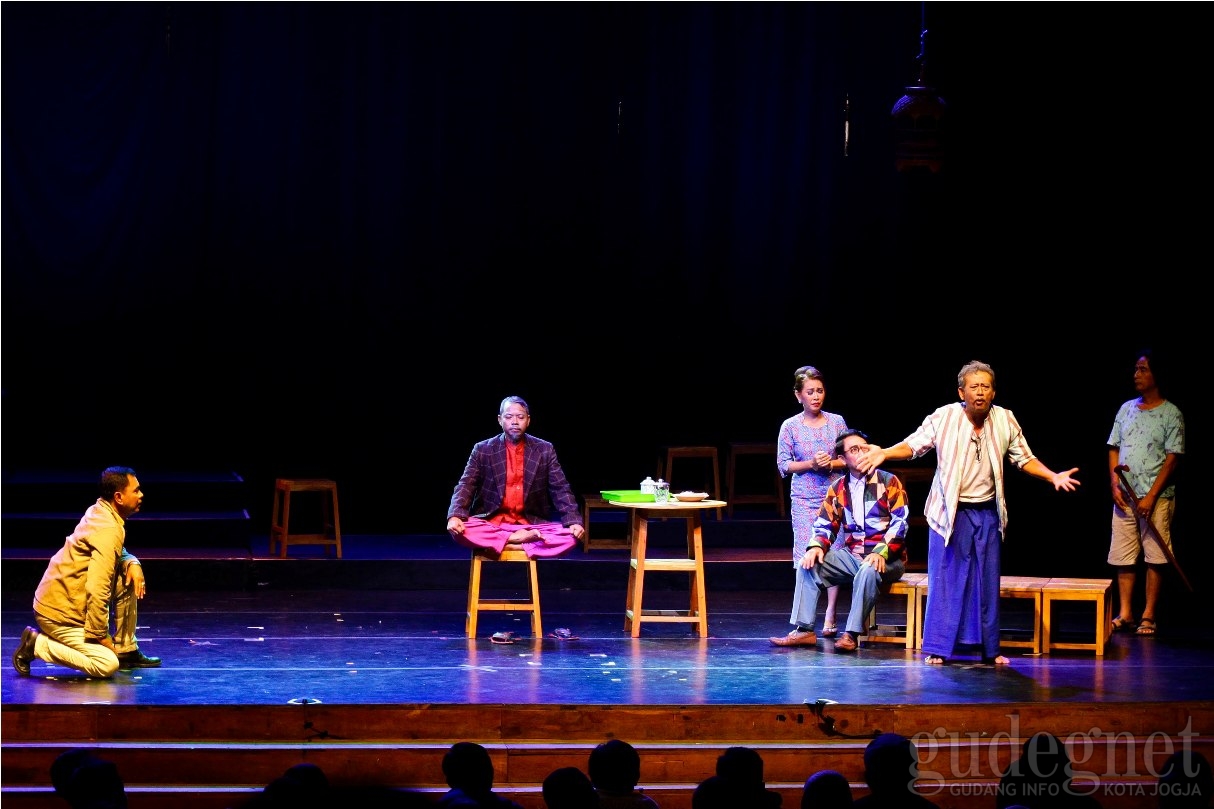 Pertunjukan Teater Sengkuni 2019 Dipentaskan di TBY Pertunjukan Teater Sengkuni 2019 Dipentaskan di TBY