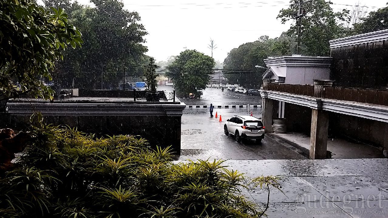 Cuaca DIY Hari Ini, Waspadai Hujan Lebat Sore Nanti Cuaca DIY Hari Ini, Waspadai Hujan Lebat Sore Nanti