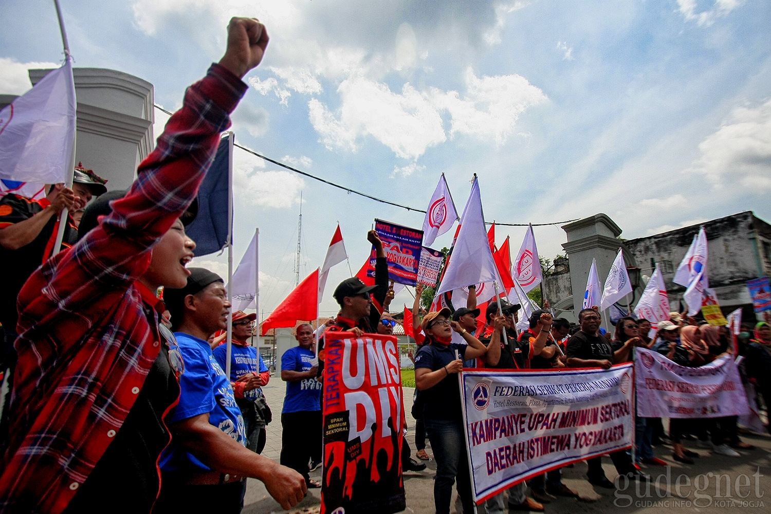Upah Minimum Sektoral Pariwisata DIY Belum Maksimal Upah Minimum Sektoral Pariwisata DIY Belum Maksimal