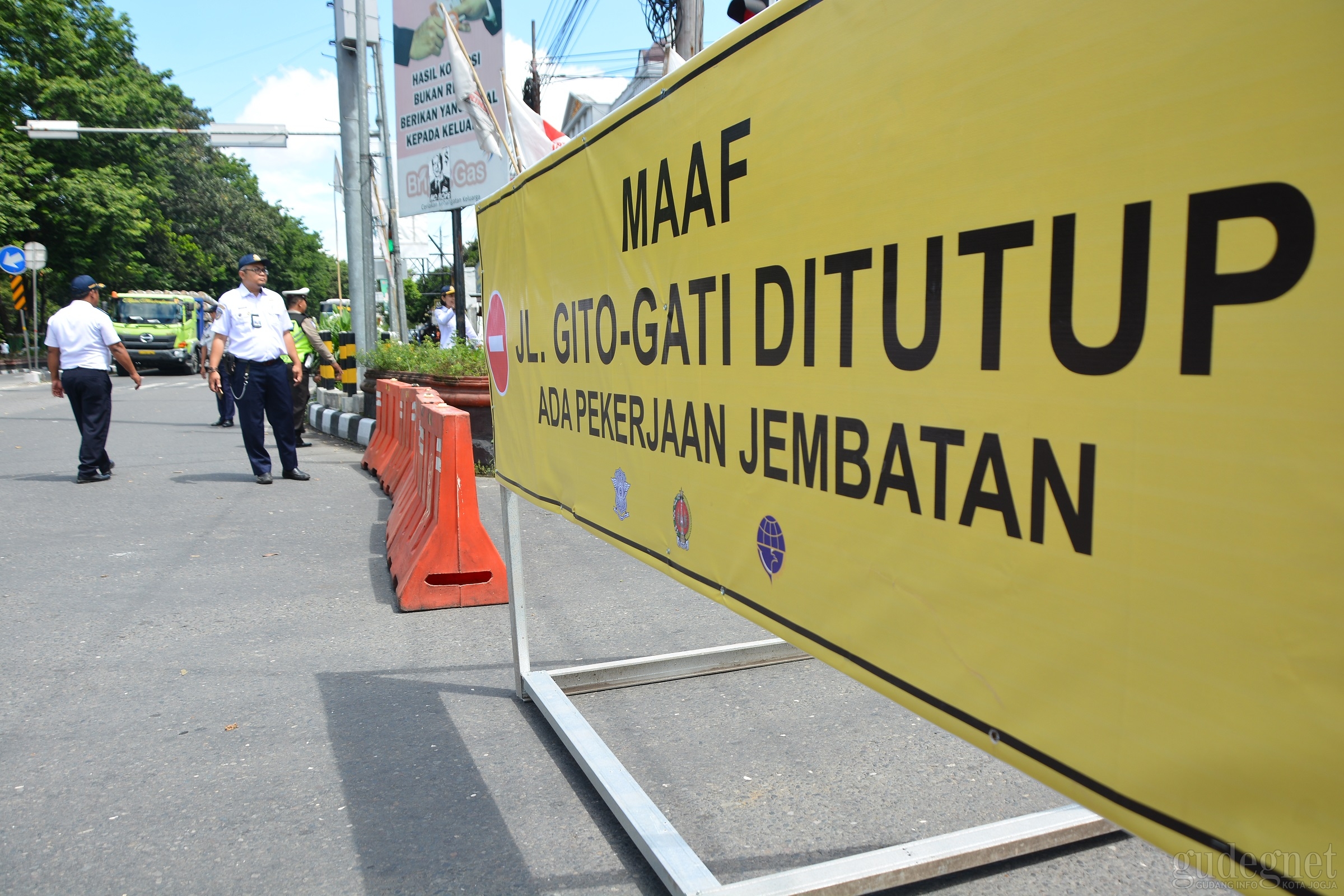 Mulai Hari Ini Jalan Gito Gati Ditutup Mulai Hari Ini Jalan Gito Gati Ditutup