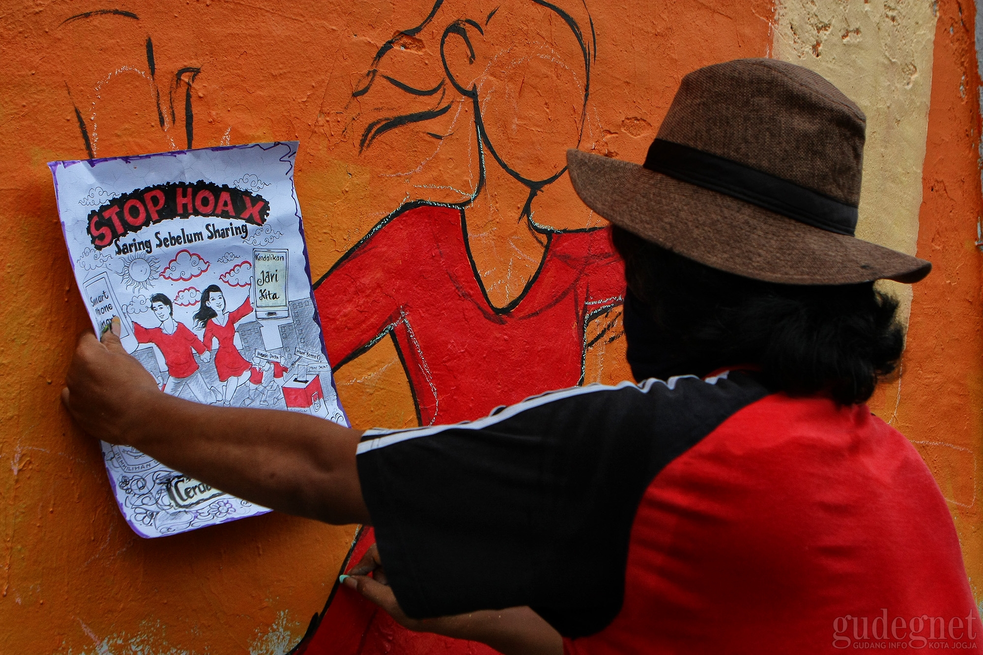 KPU DIY Gandeng Para Seniman Mural Sosialisasikan Pemilu 2019 KPU DIY Gandeng Para Seniman Mural Sosialisasikan Pemilu 2019