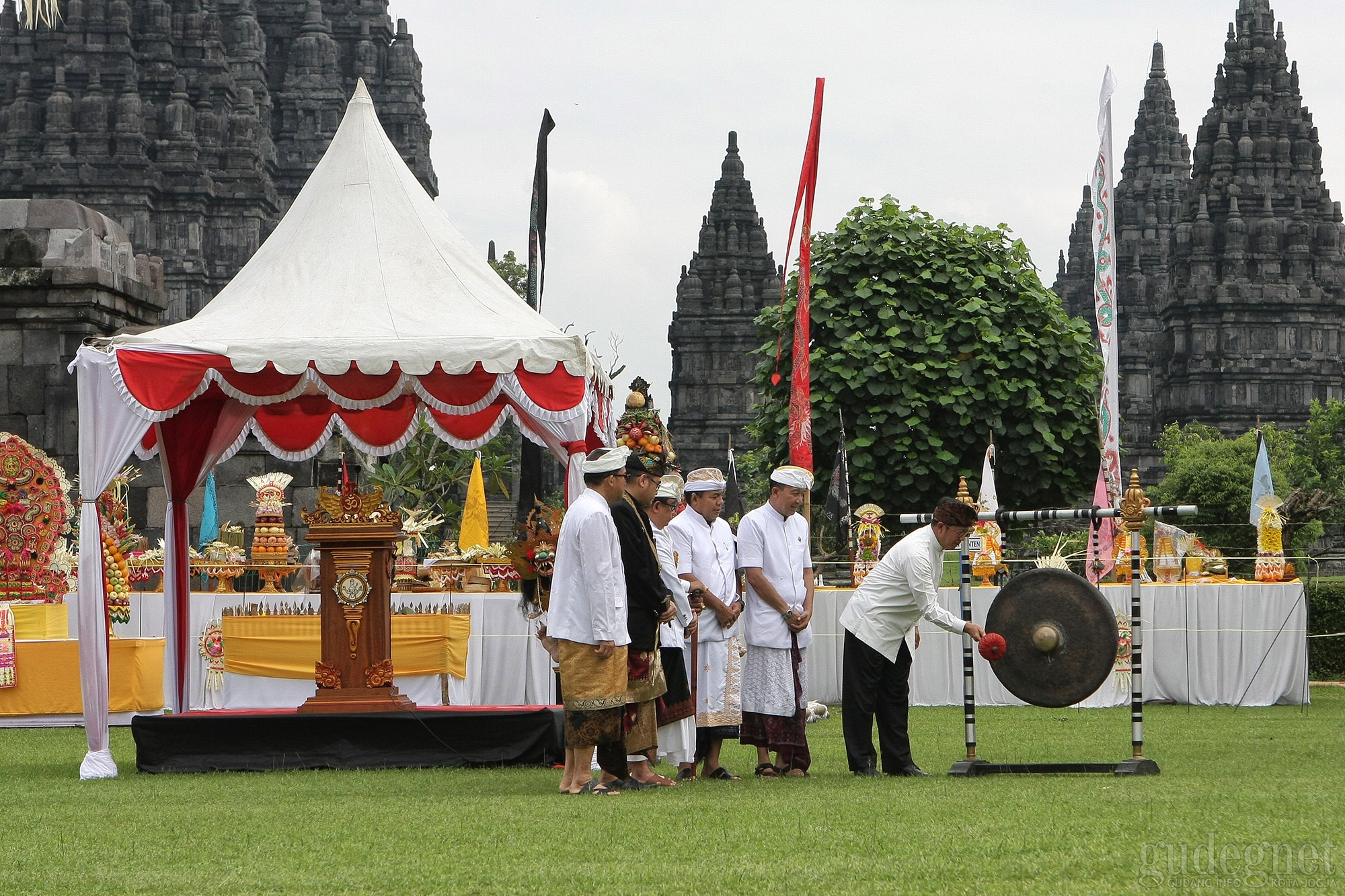 Presiden RI: Nyepi, Momentum Kita Semua Berintrospeksi Presiden RI: Nyepi, Momentum Kita Semua Berintrospeksi