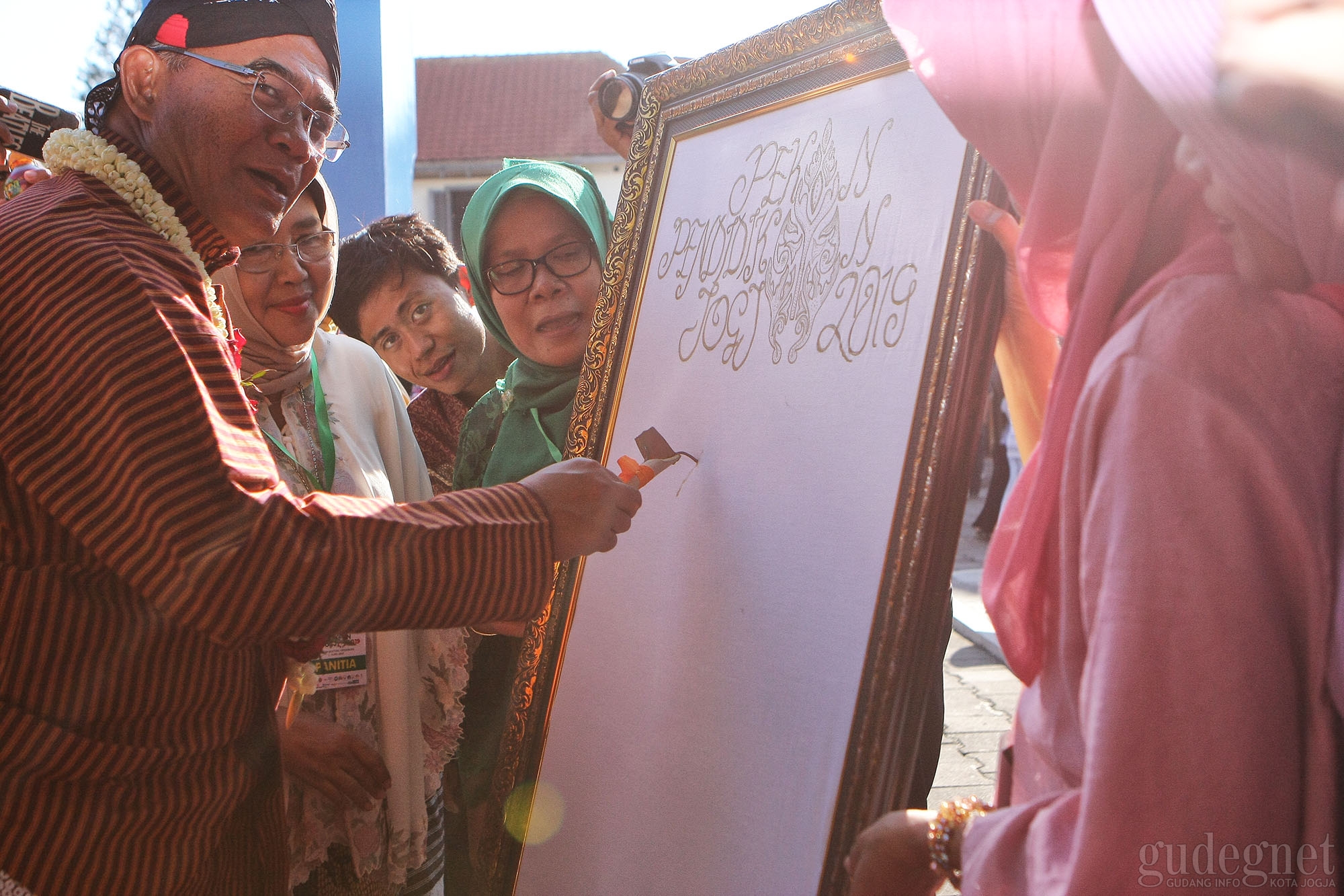 Mendikbud Resmi Buka Pekan Pendidikan Jogja 2019 di Benteng Vredeburg Mendikbud Resmi Buka Pekan Pendidikan Jogja 2019 di Benteng Vredeburg
