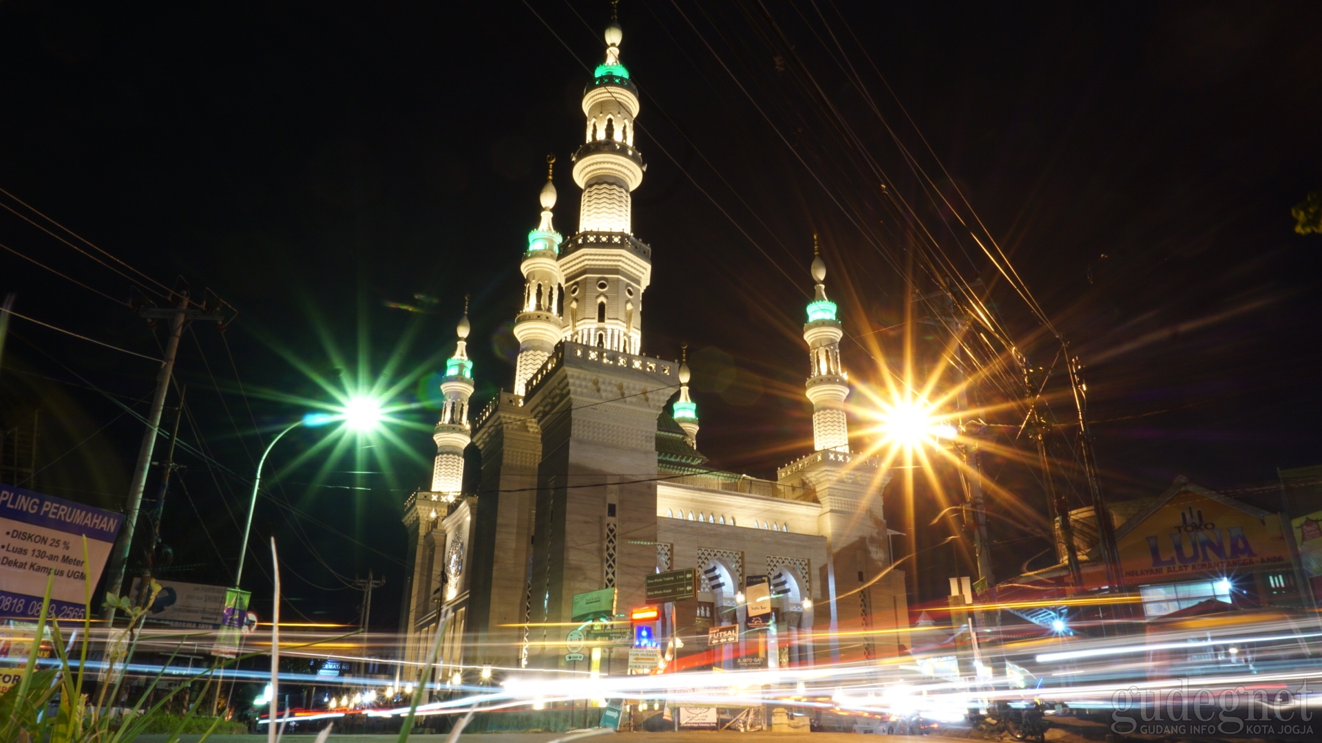 Masjid Suciati Saliman Hadirkan Imam dari Mekkah, Palestina, dan Singapura