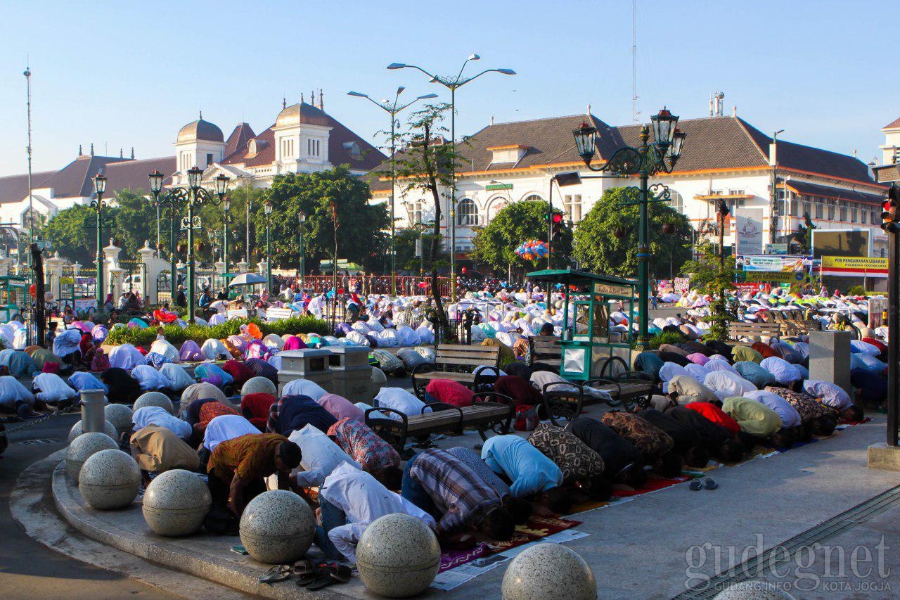 Beberapa Lokasi dan Nama Imam Khatib Salat Idul Fitri 1440 H di Yogyakarta Beberapa Lokasi dan Nama Imam Khatib Salat Idul Fitri 1440 H di Yogyakarta