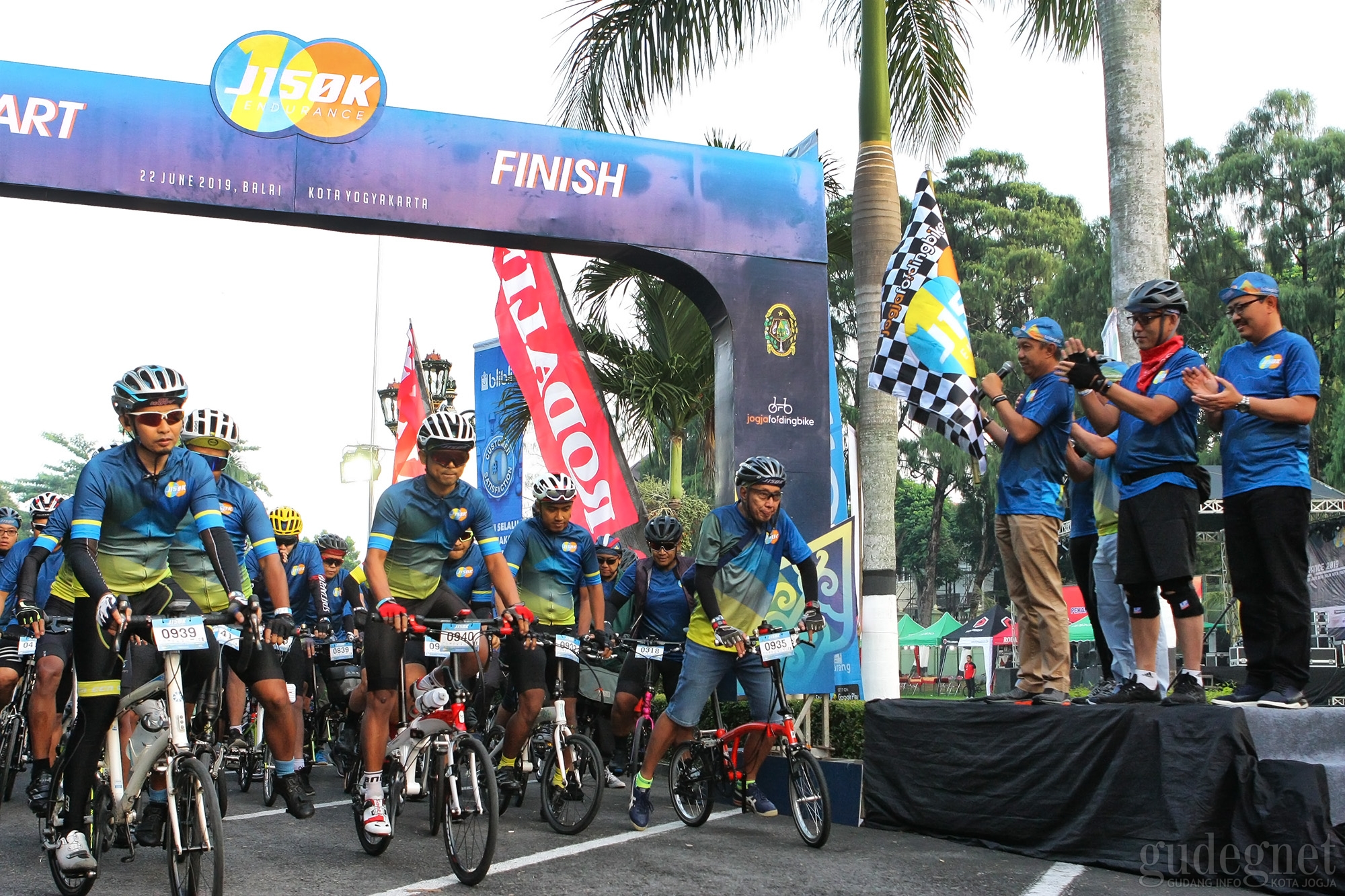 Walikota Yogyakarta Lepas Ribuan Peserta J150K Endurance 2019 Walikota Yogyakarta Lepas Ribuan Peserta J150K Endurance 2019