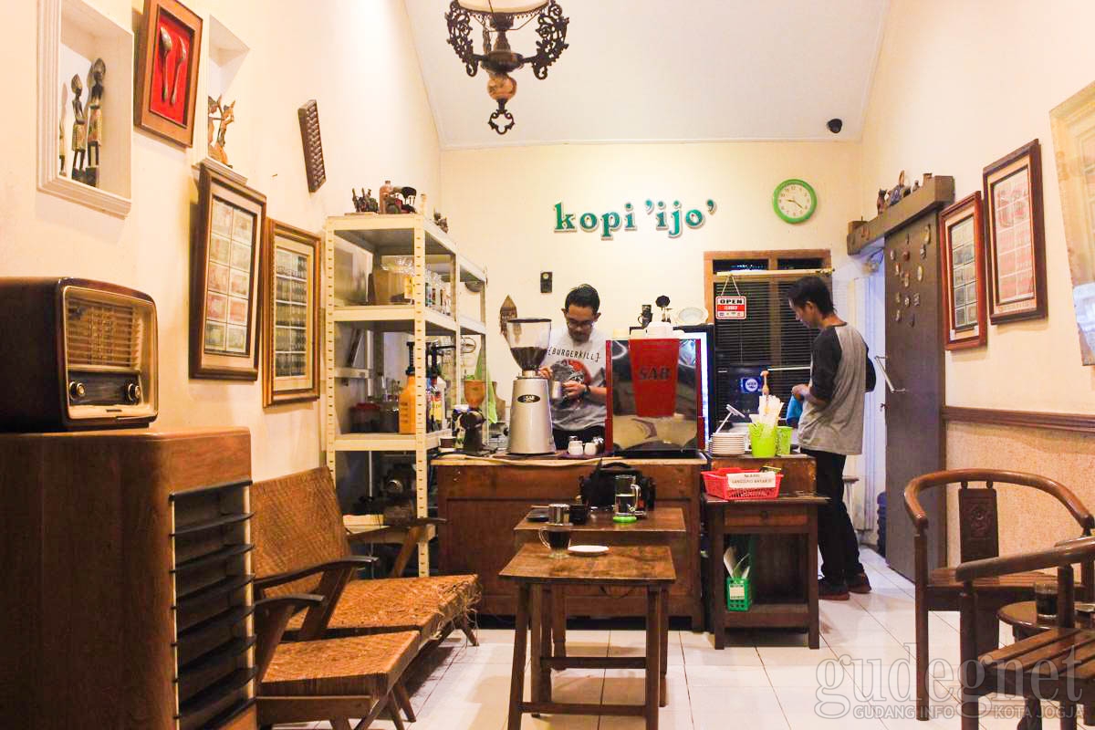 Kopi Ijo, Serasa Ngopi di Rumah Teman